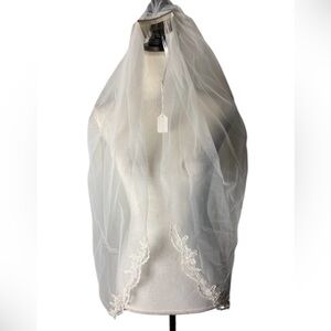 Ivory/Off-White Lace Trim Wedding Veil